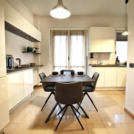 Airconditioned Large And Modern דירה