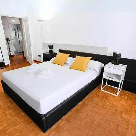 Airconditioned Large And Modern
